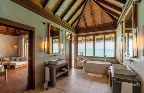 Dhidhoofinolhu Island Hotel | Experience Barceló Whale Lagoon Maldives: 5-Star Oceanfront Bliss