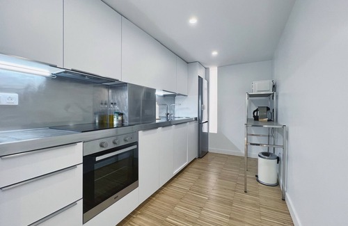 Diagonal Mar i el Front Maritim del Poblenou Apartment | Barcelona Beach Retreat with Rooftop Terrace & Spa Access