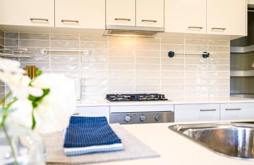 Bardia House | Modern 4-Bedroom House in Bardia - Guest Rated 10/10