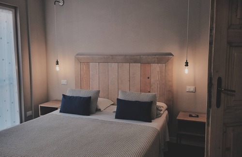 Old Town House | Guest Rated 10/10 Stay at Bardoliners with Breakfast Included
