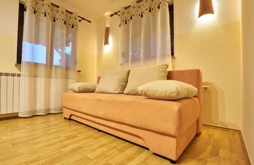 Izola Apartment | Pet-Friendly Baredinka Izola with 9.8/10 Guest Rating