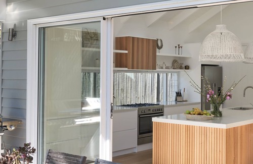 Avalon Beach House | Discover Bareena: Pet-Friendly Oceanfront Retreat