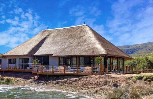 Addo Cabin | Inviting Barefoot Addo Elephant Lodge with Oceanfront Bliss