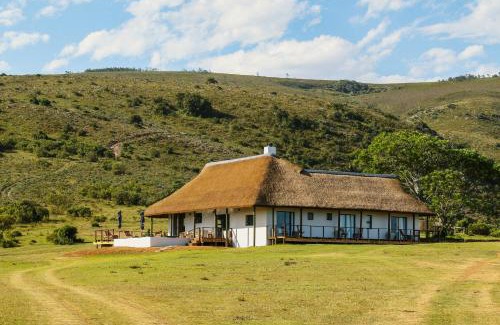 Addo Cabin | Inviting Barefoot Addo Elephant Lodge with Oceanfront Bliss