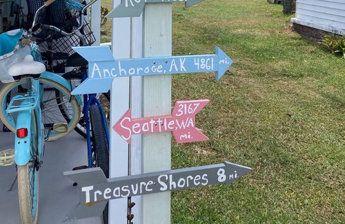 Barefoot Bay House | Barefoot Bay House, dog friendly.