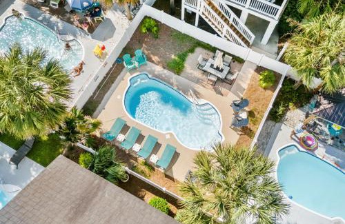 Surfside Beach House | Barefoot Beach- Steps to Beach Pool Pet Friendly
