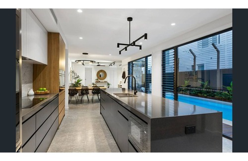 Casuarina House | Beachfront Bliss at Barefoot Beachfront with Private Pool