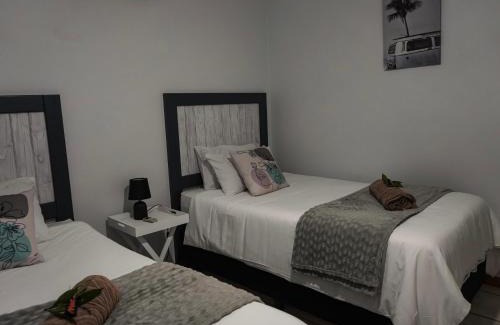 Jeffreys Bay House | Experience Barefoot Dreams 13A: Oceanfront Family Retreat