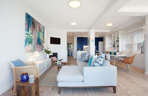 Bronte Apartment | Relax at Barefoot in Bronte - Family-Friendly Retreat