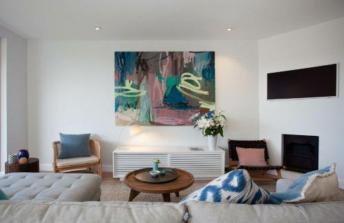 Bronte Apartment | Relax at Barefoot in Bronte - Family-Friendly Retreat