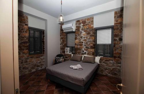 Agios Adrianos House | Exceptional Barhouse: Family-Friendly Stay with Top Ratings