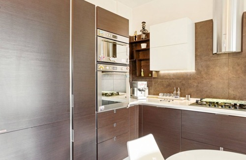 Municipio 5 Apartment | Sea View Apartment Near Bari Airport with Family Amenities