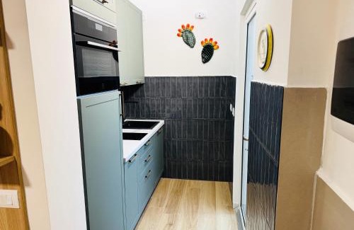 Municipio 2 Apartment | Bari Central Station - Vimini Like a Local