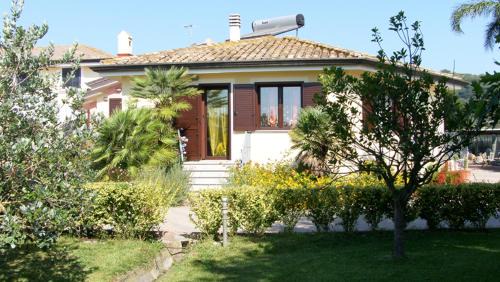 Bari Sardo House | Beachfront Retreat at Casa Vacanze Le More Suite 1