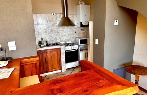 San Carlos de Bariloche Resort | Exceptional Barilocherentapart: Lake Views & Spa Retreat