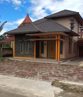 Sumatra House | Discover Baringin Anam Guest House Syariah Experience