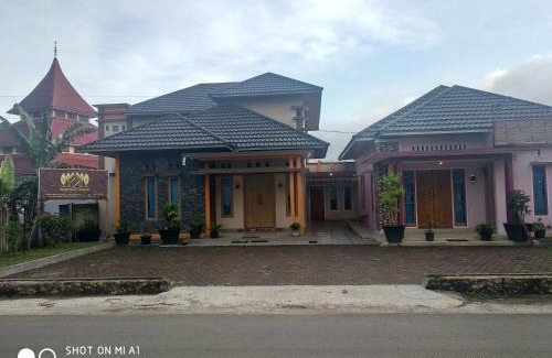 Sumatra House | Discover Baringin Anam Guest House Syariah Experience