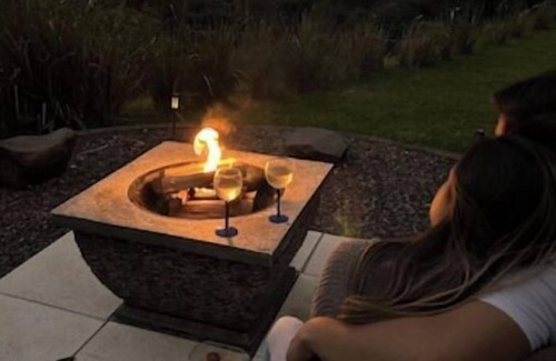 Penjamo Cabin | Enchanting Bark Cabin by the Waterfall with Spa & Breakfast