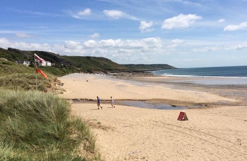 Horton House | Spacious Barley Cottage: Ideal for Families and Groups