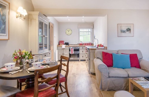 Cornhill on Tweed Cottage | Barley Hill Cottage: Idyllic Countryside Retreat with Views