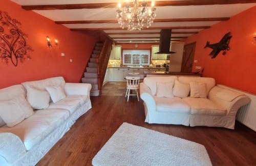 Cromer House | Discover Barley View: 4-Star Hotel with Perfect Ratings