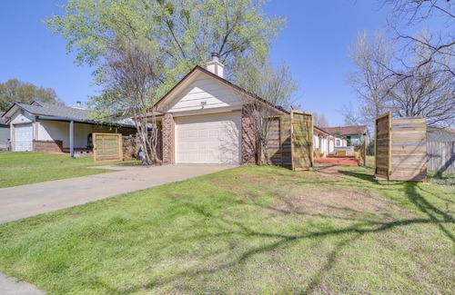 Barling House | Barling Vacation Rental with Hot Tub and Fenced-In Yard