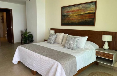 Bucerias Apartment | Relaxing Barlovento Ocean Front Rental with Pool & Views
