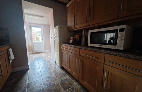 East Dereham Cottage | Charming Barn Conversion Surrounded by Scenic Countryside