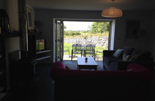 St Issey House | Beautiful Barn Conversion with Ocean View near Padstow