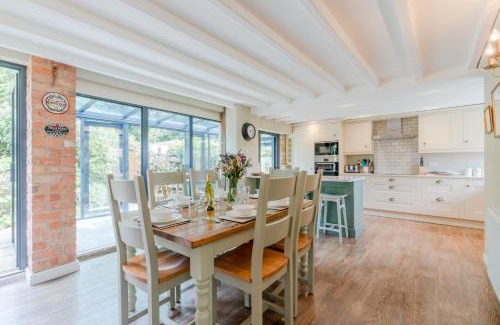Paxford House | Experience Barn End: Family-Friendly 4-Star Retreat