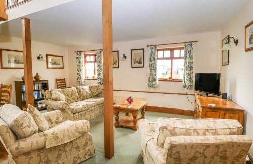 Louth House | Pet-Friendly Barn Owl: 4-Star Hotel with Top Ratings