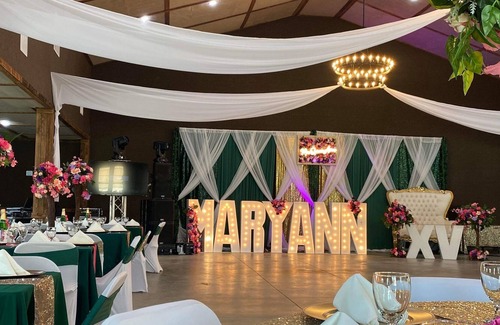 Joshua House | Barn Style Venue for 200 with Lodging for 22 Guests