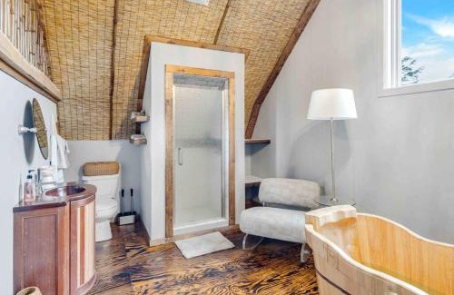 Sugar Grove House | Cozy Barn Retreat with Petting Zoo and Relaxing Hot Tub