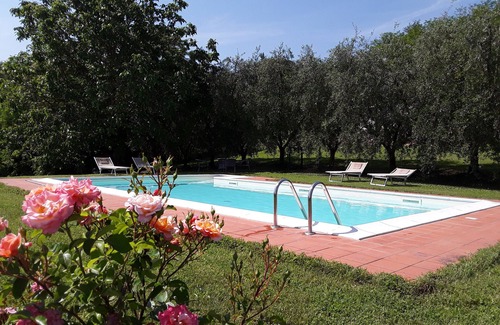 Poggiarello Villa | Idyllic Barn with Private Pool Near San Gimignano