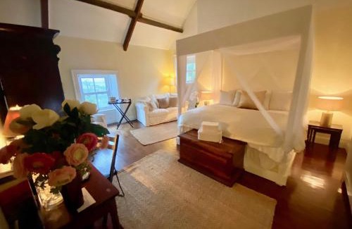 Cloyne House | Inviting Barnabrow Country House: Family-Friendly Retreat