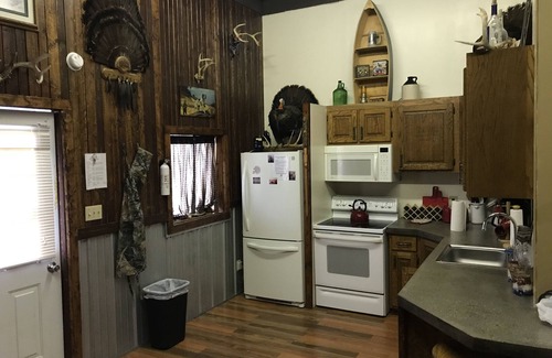 Dresden Cabin | Pet-Friendly Barndominium Near Wineries & Wildlife Areas
