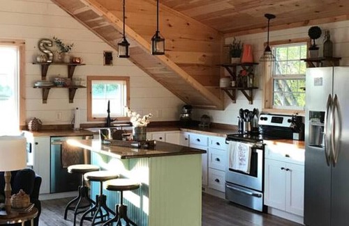 Lebanon Other | Inviting Barndominium with Lake View Near Nashville
