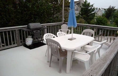 Beach Haven House | Beachfront Escape: Classic 3BR with Ocean Views & Pool