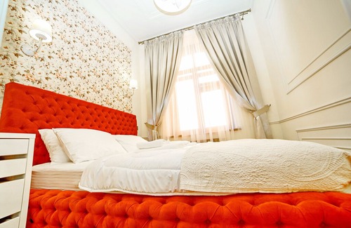 Svitlogirske Apartment | Cozy Barokko Terrassa: Family-Friendly Stay in Poltava