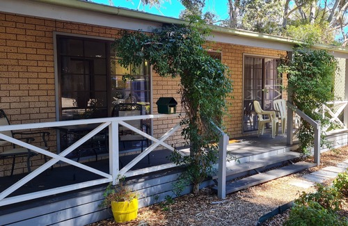 Lyndoch Cottage | Discover Barossa Country Cottages: Pet-Friendly Retreat
