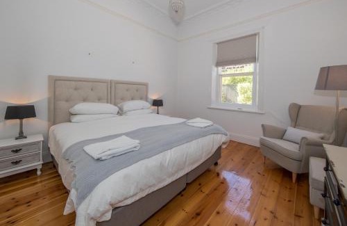 Tanunda House | Experience Barossa Valley View Guesthouse with Pool & Family Fun