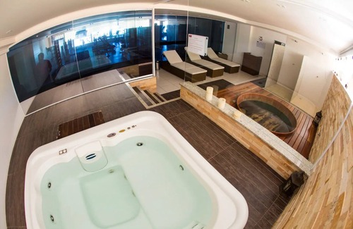 Northeast Region Apartment | Relax at Barra Bali: Beachfront Resort with Spa Amenities