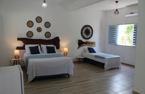 Fortim Ski Chalet | Cozy Barra Beach House: Pet-Friendly with Ocean Views