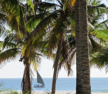 Miramar Villa | Experience Barra Beach Villa with Ocean Views and Pool Access