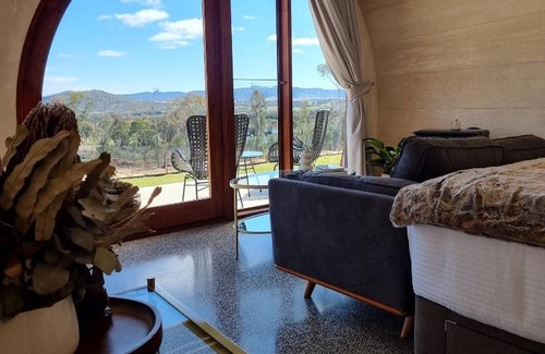 Ballandean Ski Chalet | Experience Barrel View Cabins: A Top-Rated 4-Star Retreat