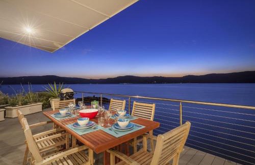 Palm Beach House | Pet-Friendly Barrenjoey Beach House with Ocean View