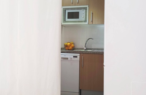 La Merced Apartment | Stylish Barrio Picasso Apartment with Oceanfront Amenities