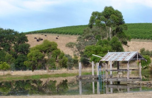 Woodside Villa | Experience Barristers Block Vigneron Villa: 4-Star Comfort