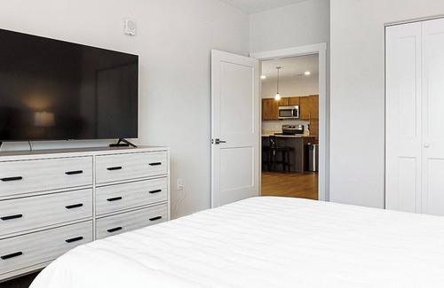 Wayne Apartment | Barsala l Brand-new 1BD apartment along Ronald Reagan Parkway