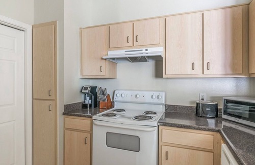 Southbelt/Ellington Apartment | Barsala l Charming 2BD Living Near Hobby Airport & Malls